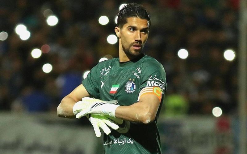 image Hossein Hosseini – Thủ môn tài năng của bóng đá Iran